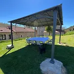El Pecu Starfamiliar Villa