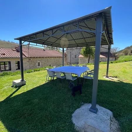 El Pecu Starfamiliar Villa